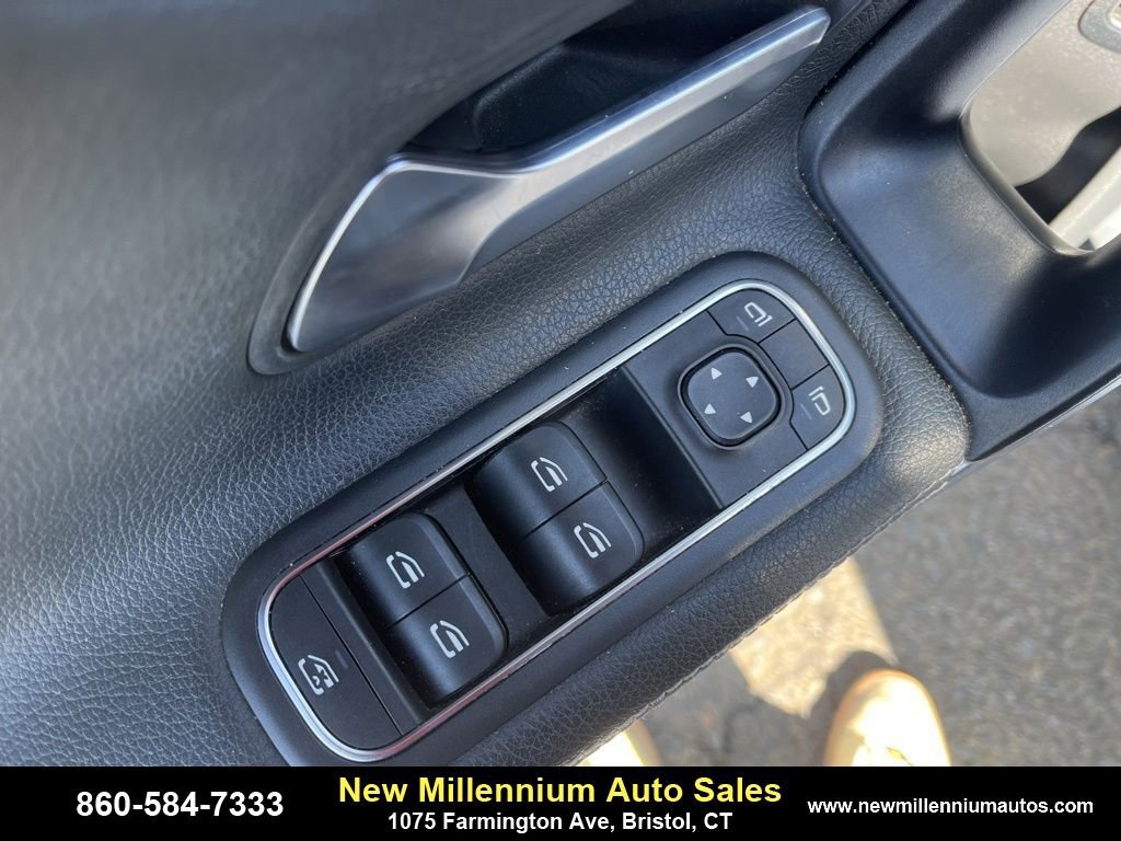 Used 2020 Mercedes-Benz CLA 250 image 7