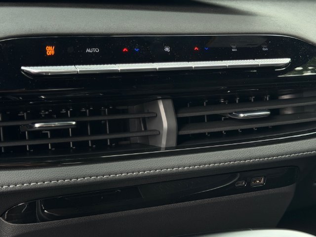 New 2027 Buick Enclave Sport Touring FWD image 23
