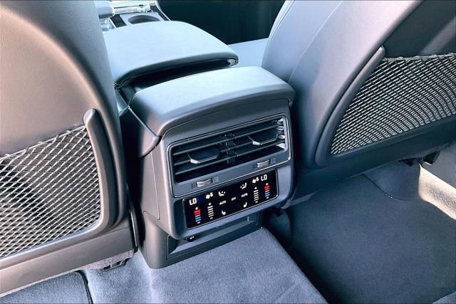 New 2026 Audi SQ8 Prestige AWD/4WD image 25