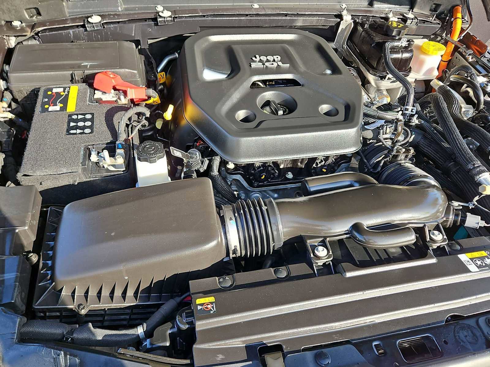 Used 2021 Jeep Wrangler Unlimited Sahara w/ Cold Weather Group image 14