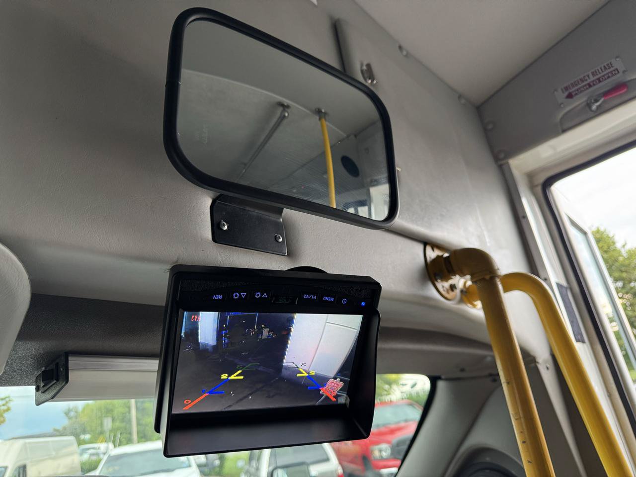 Used 2012 Ford E-350 and Econoline 350 Super Duty w/ Shuttle Bus Prep Pkg RWD image 13