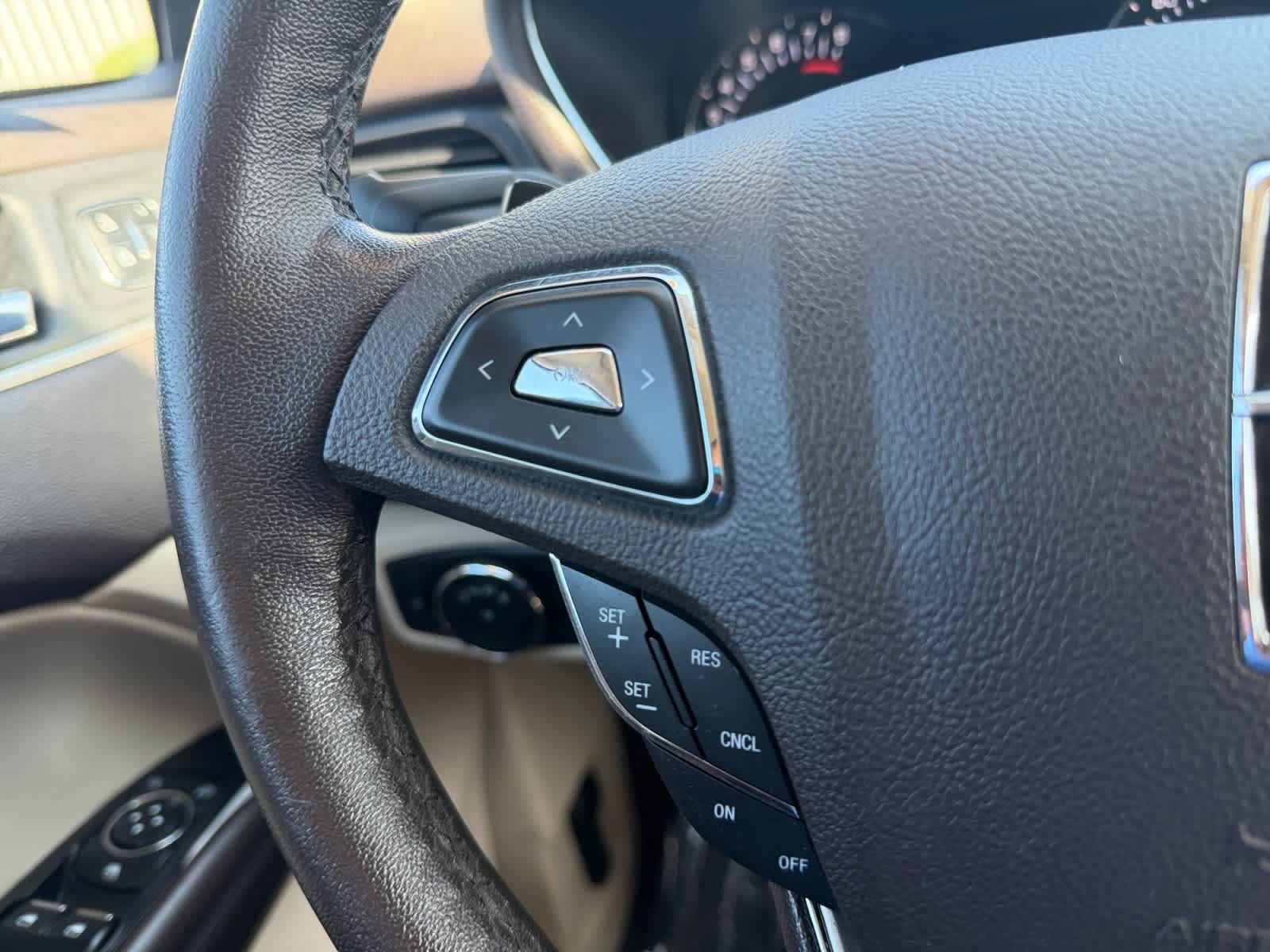 Used 2019 Lincoln MKC Premiere AWD/4WD image 22