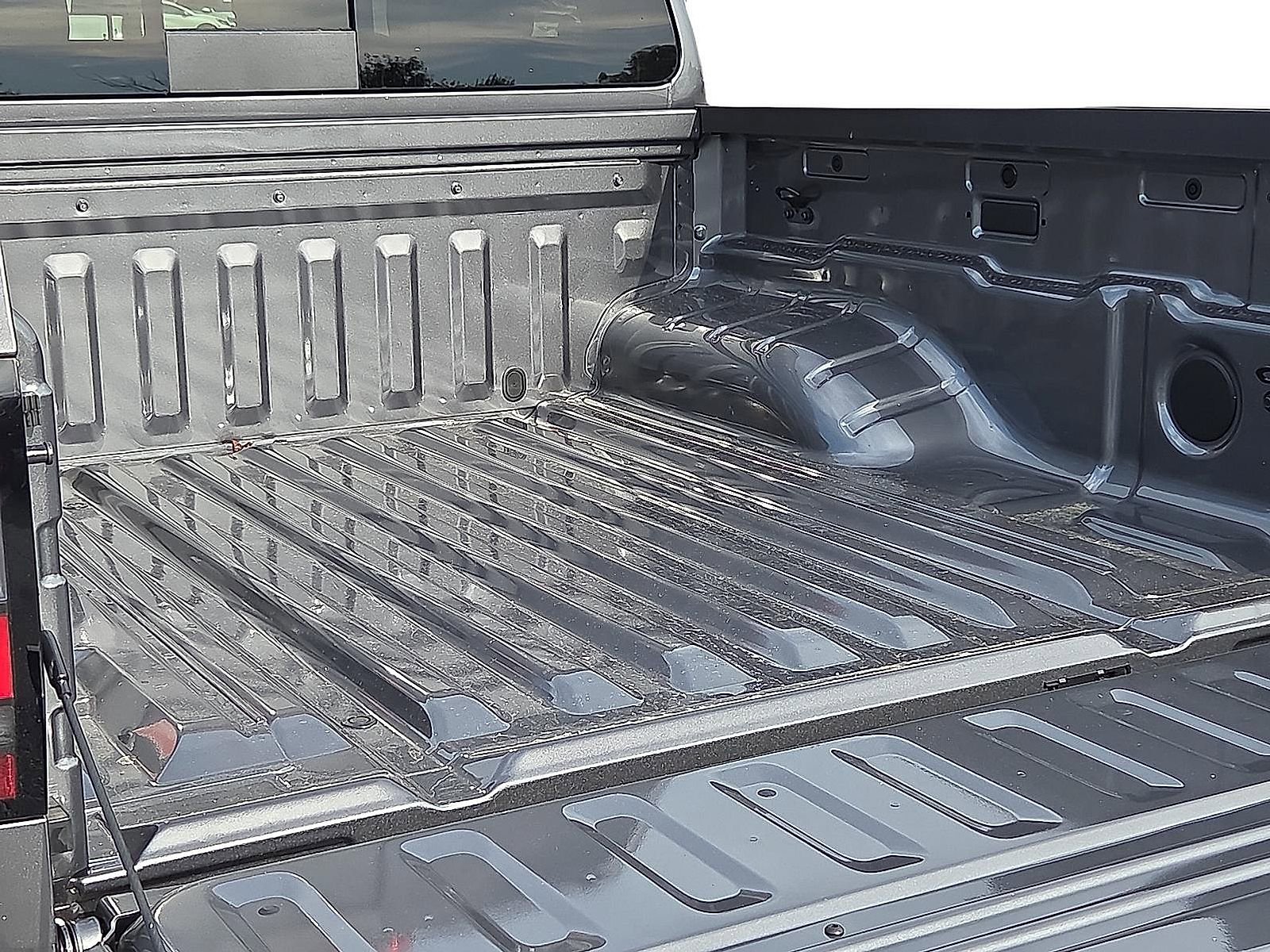 New 2026 Nissan Frontier SV w/ Tow Package AWD/4WD image 9