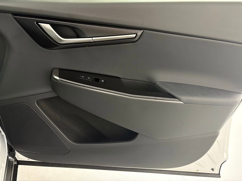 New 2025 Kia EV6 Light w/ Light LR Technology Package image 43