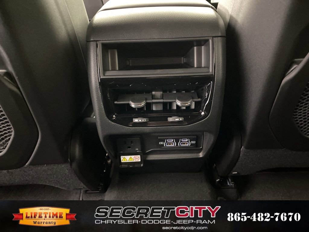 New 2026 Jeep Grand Cherokee Laredo X image 28