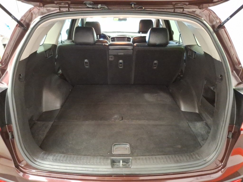 Used 2017 Kia Sorento EX image 12