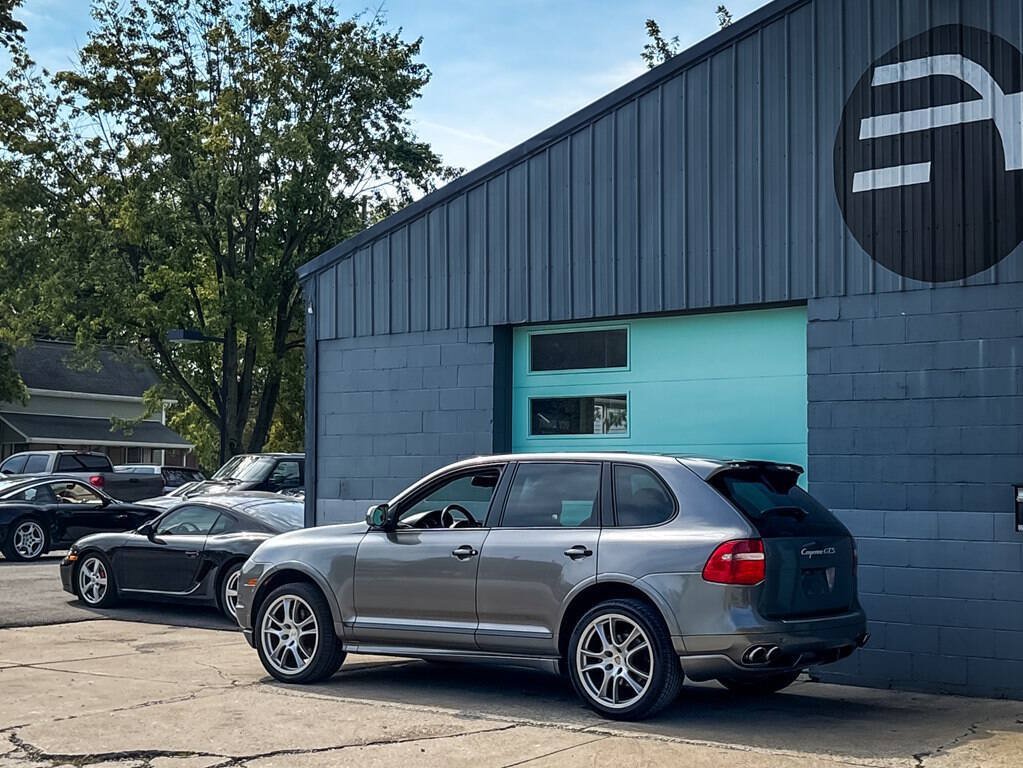 Used 2010 Porsche Cayenne GTS AWD/4WD image 4