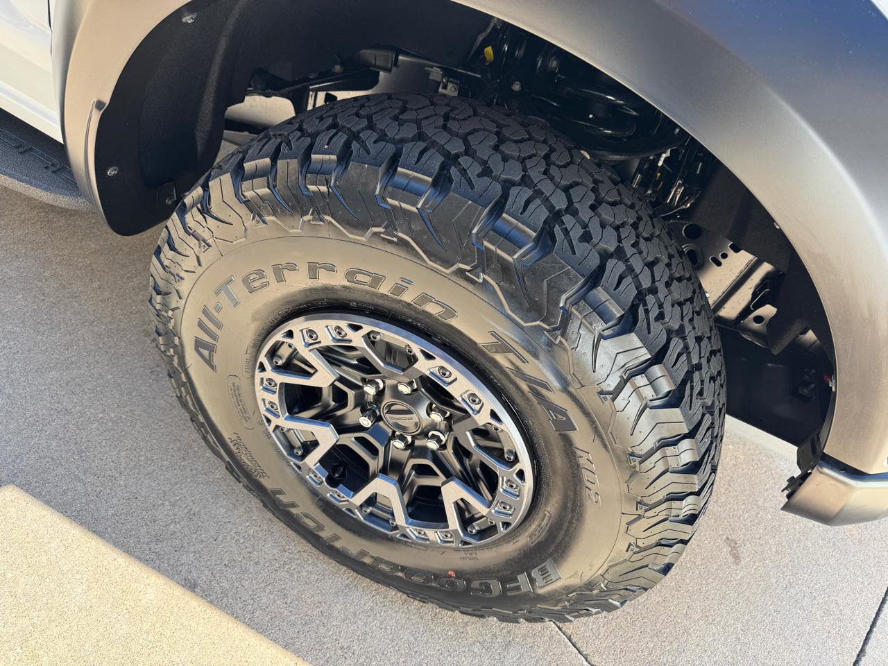 Used 2025 Ford F150 Raptor w/ Equipment Group 803A Raptor R image 36