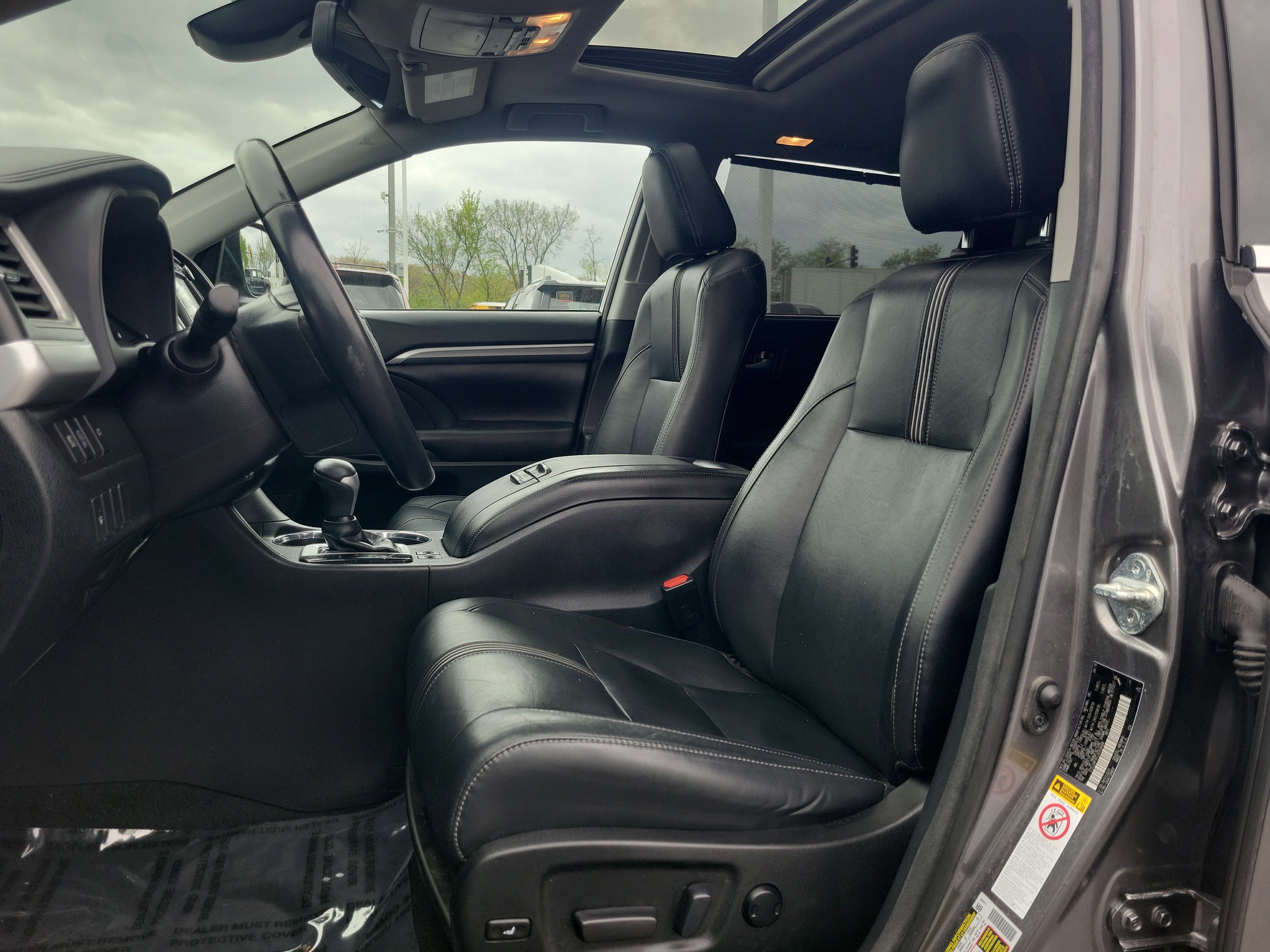 Certified 2018 Toyota Highlander SE AWD/4WD image 21