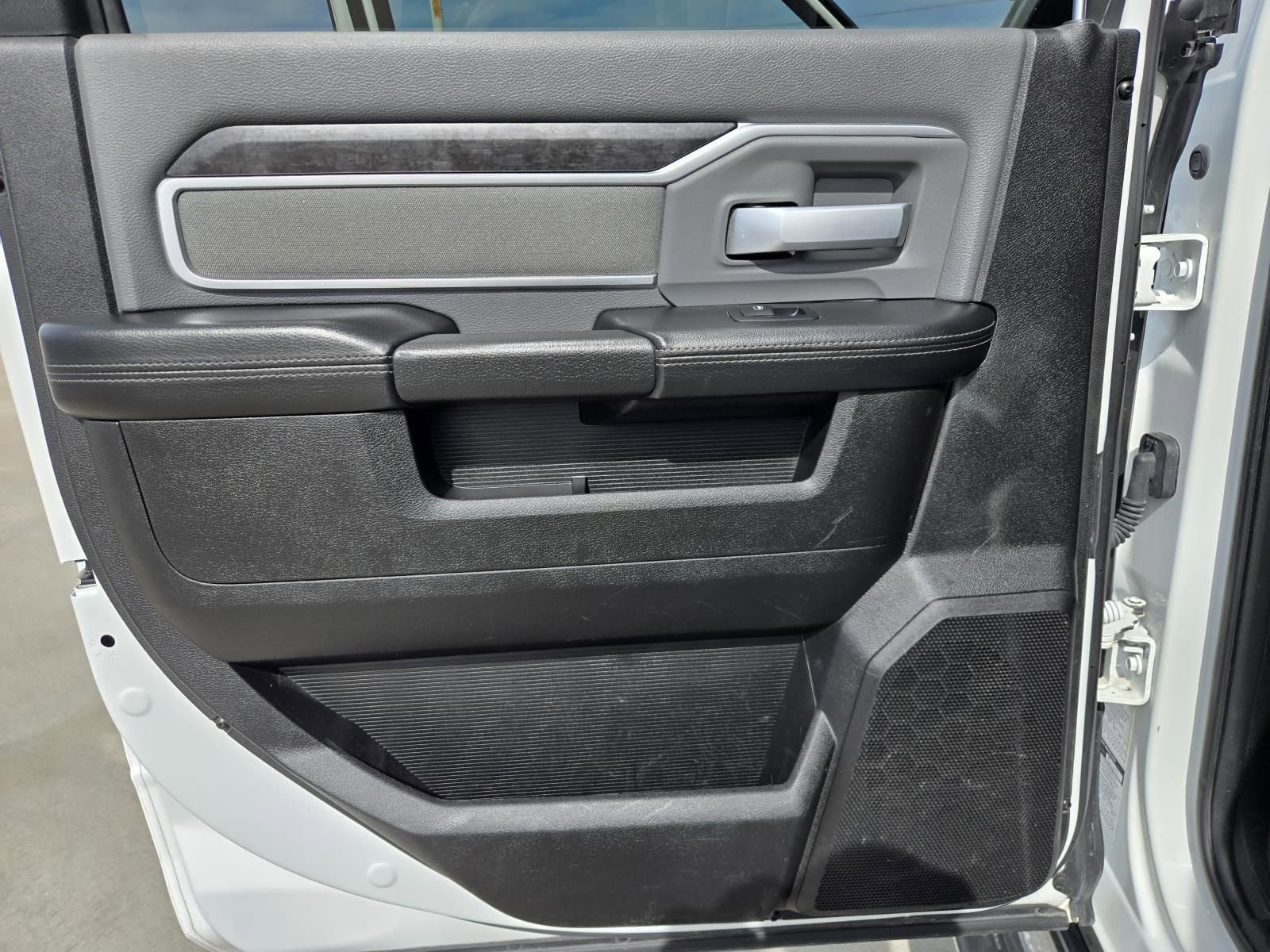 Used 2022 RAM 2500 Big Horn image 25