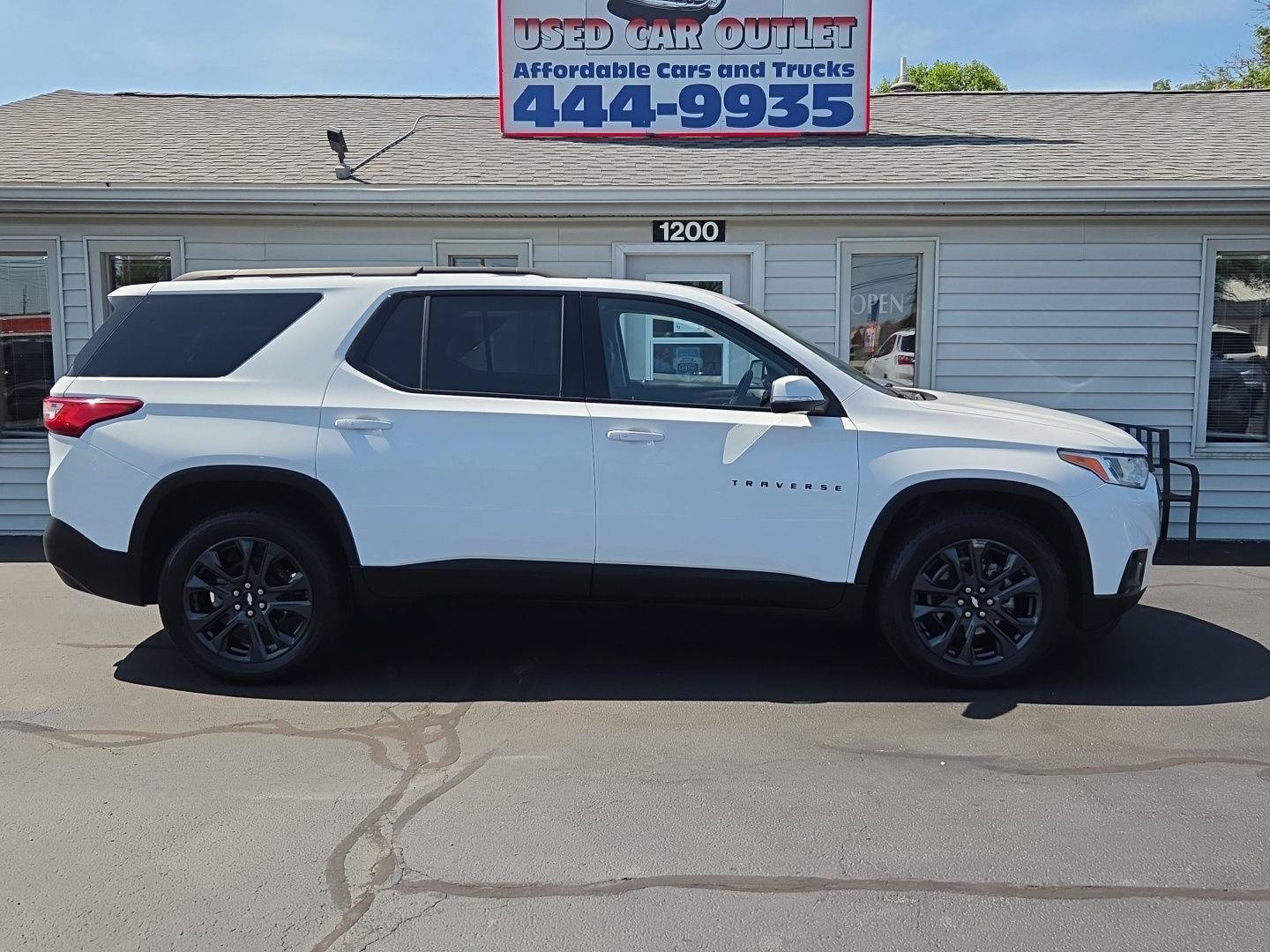 Used 2021 Chevrolet Traverse RS AWD/4WD image 2