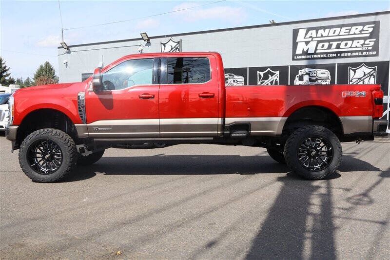 Used 2023 Ford F350 King Ranch w/ FX4 Off-Road Package AWD/4WD image 2
