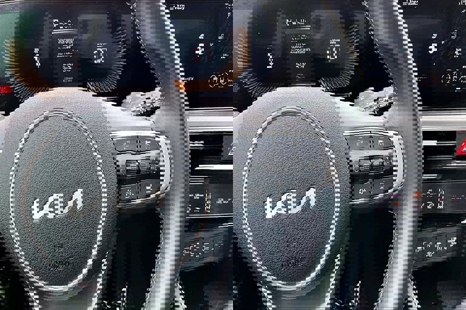 Used 2025 Kia K5 GT-Line image 25