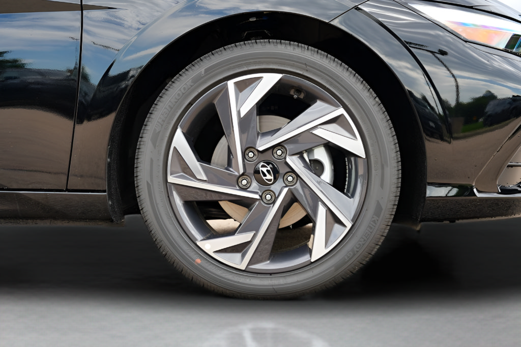 New 2026 Hyundai Elantra Limited FWD image 9