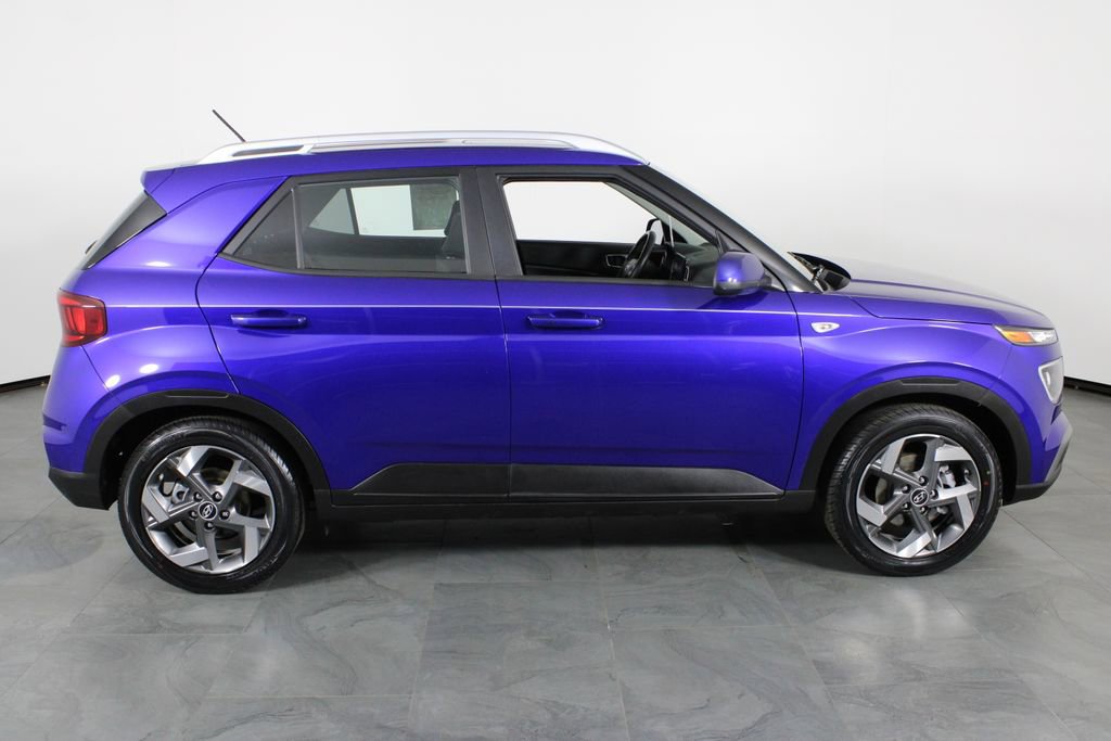 Certified 2024 Hyundai Venue SEL image 15