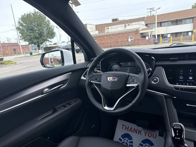 Certified 2024 Cadillac XT6 Luxury w/ LPO, Floor Liner Package AWD/4WD image 35