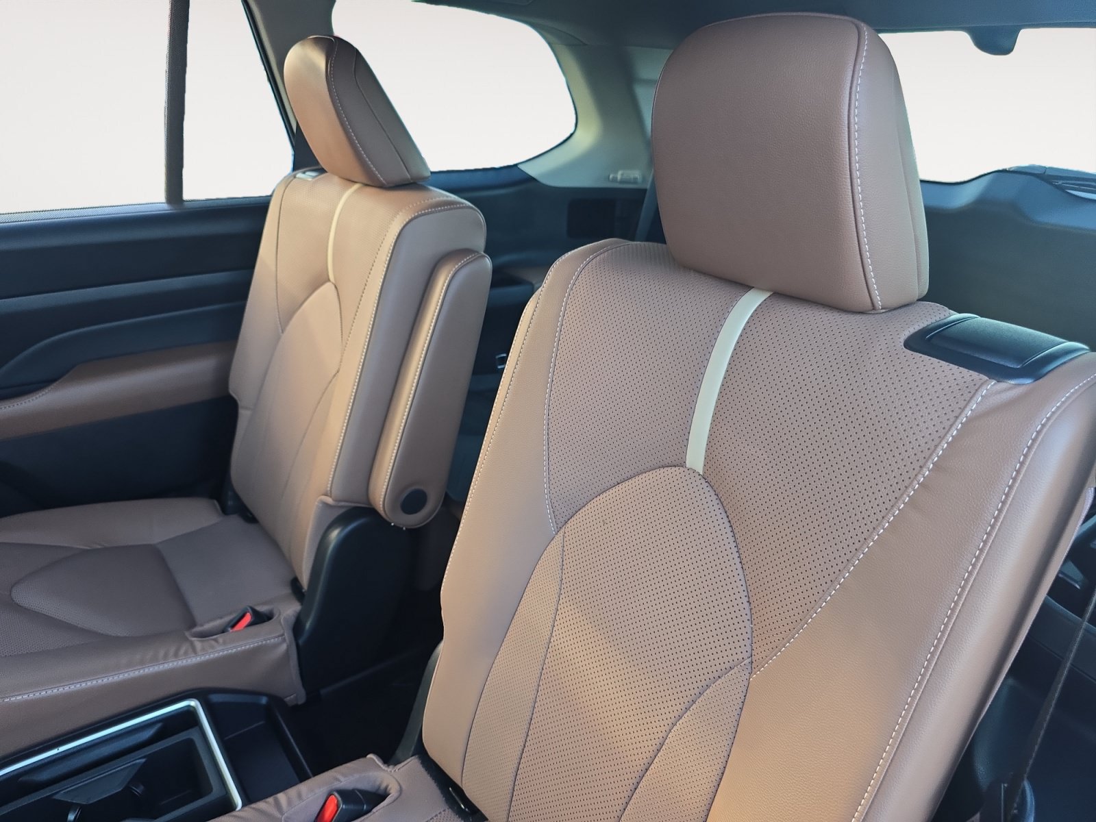Certified 2026 Toyota Grand Highlander AWD image 13