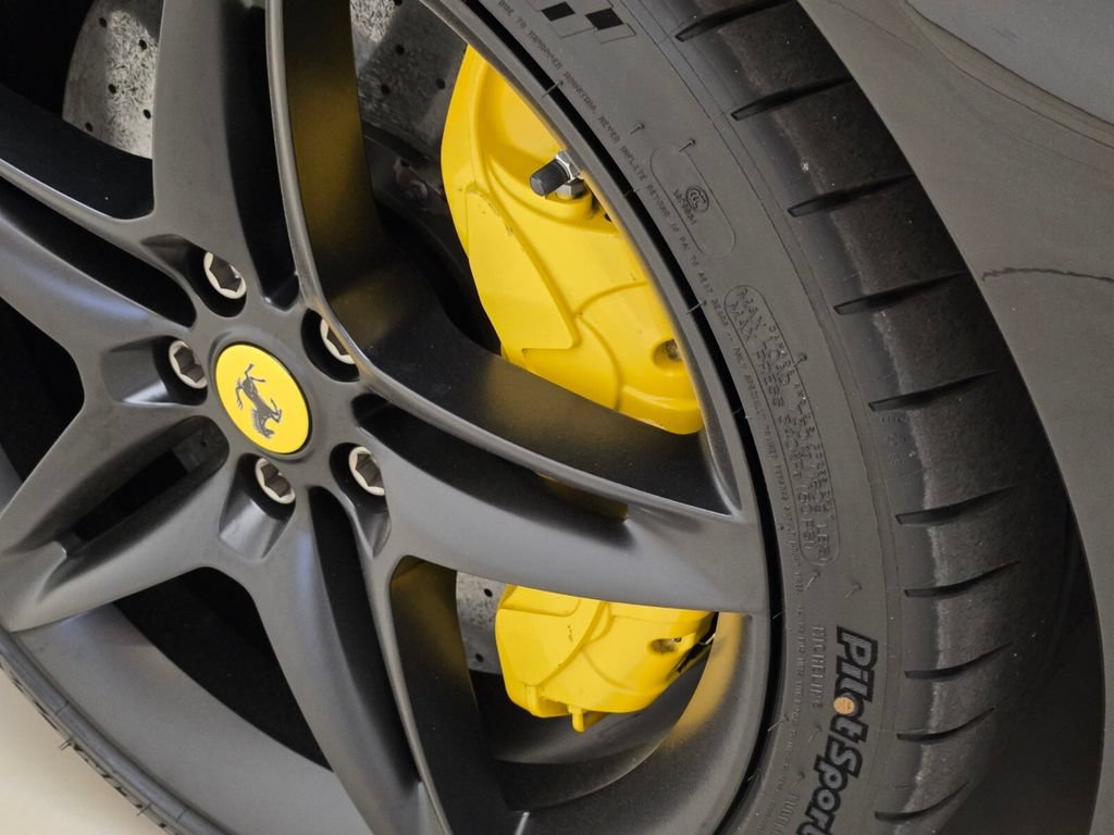 Used 2022 Ferrari SF90 Stradale AWD/4WD image 14