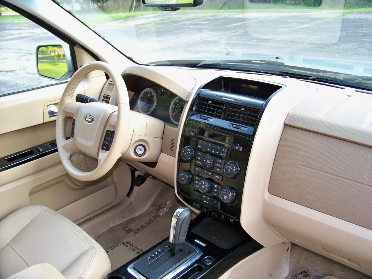 Used 2009 Ford Escape Limited AWD/4WD image 39