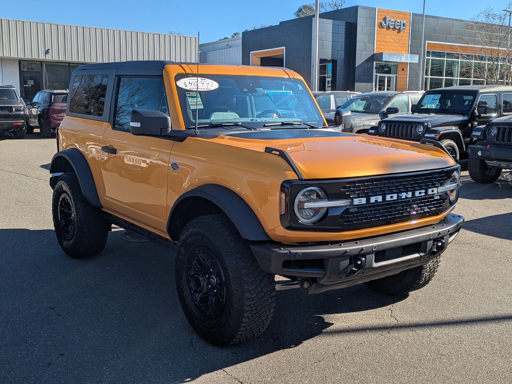 Used 2022 Ford Bronco Wildtrak image 3