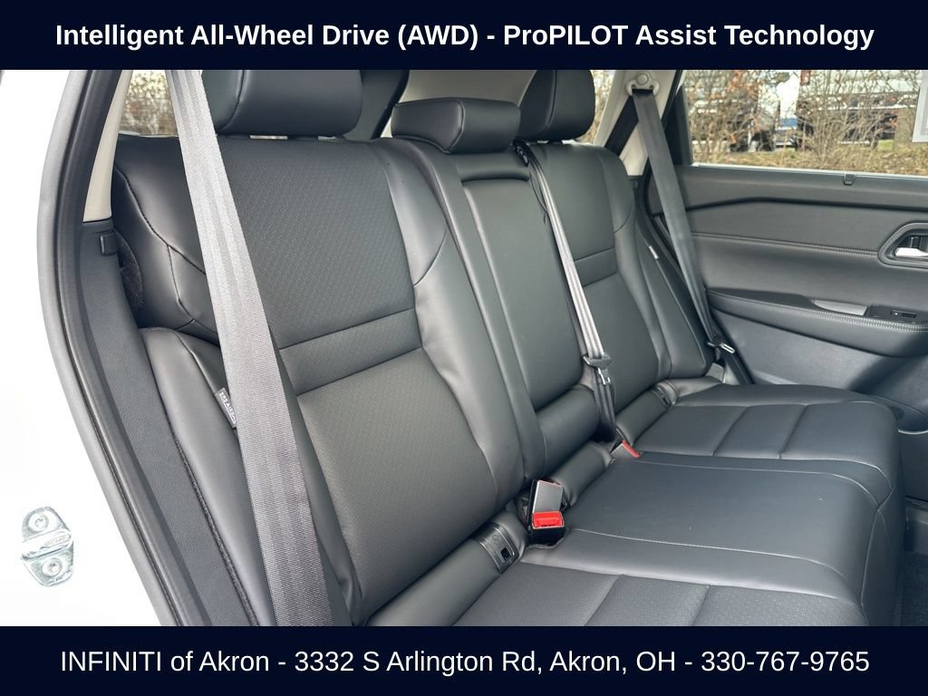 Used 2026 Nissan Rogue SV w/ SV Premium Package AWD/4WD image 32