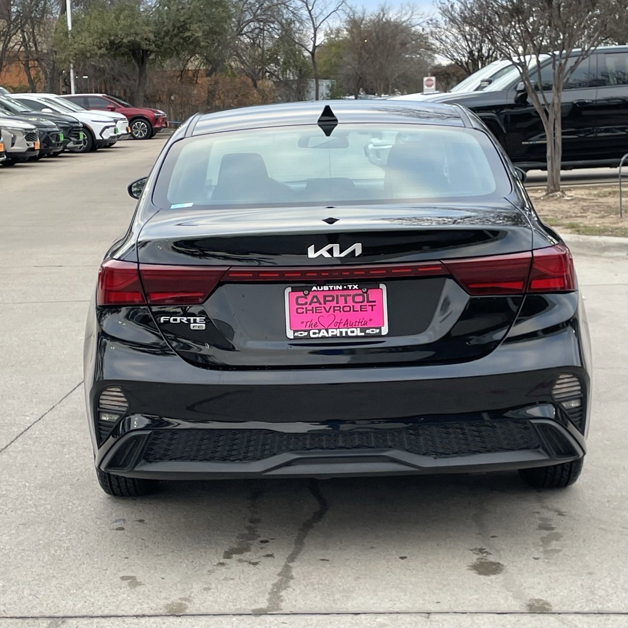 Used 2023 Kia Forte LX image 5