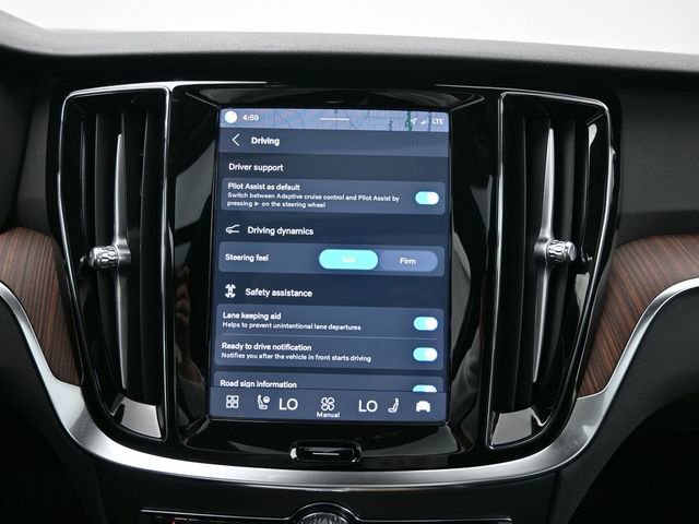 Used 2025 Volvo S60 B5 Plus image 15