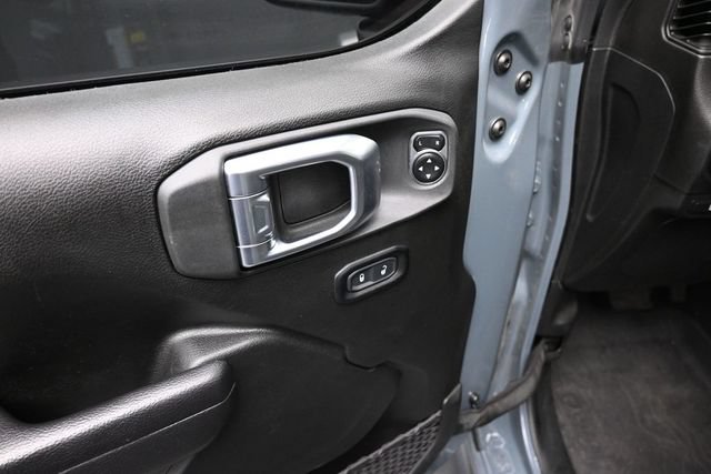 Used 2024 Jeep Gladiator Sport AWD/4WD image 14