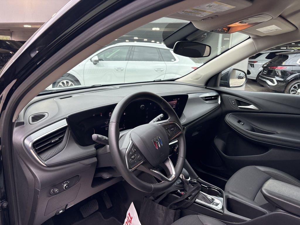 Used 2025 Buick Encore GX Preferred image 12