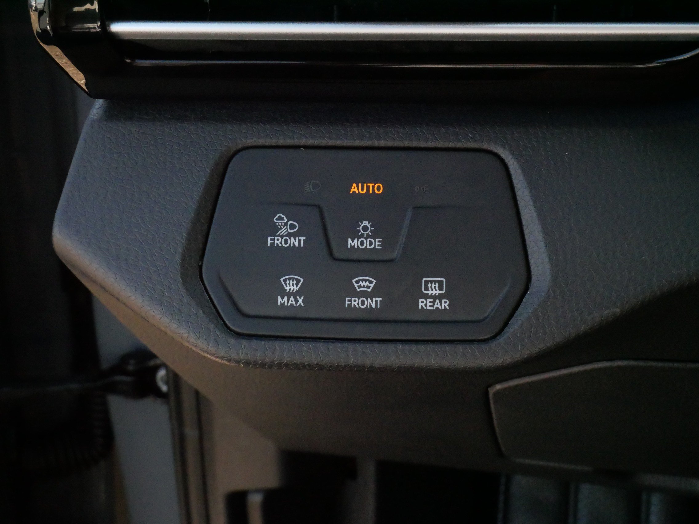 Certified 2023 Volkswagen ID.4 Pro S AWD/4WD image 27