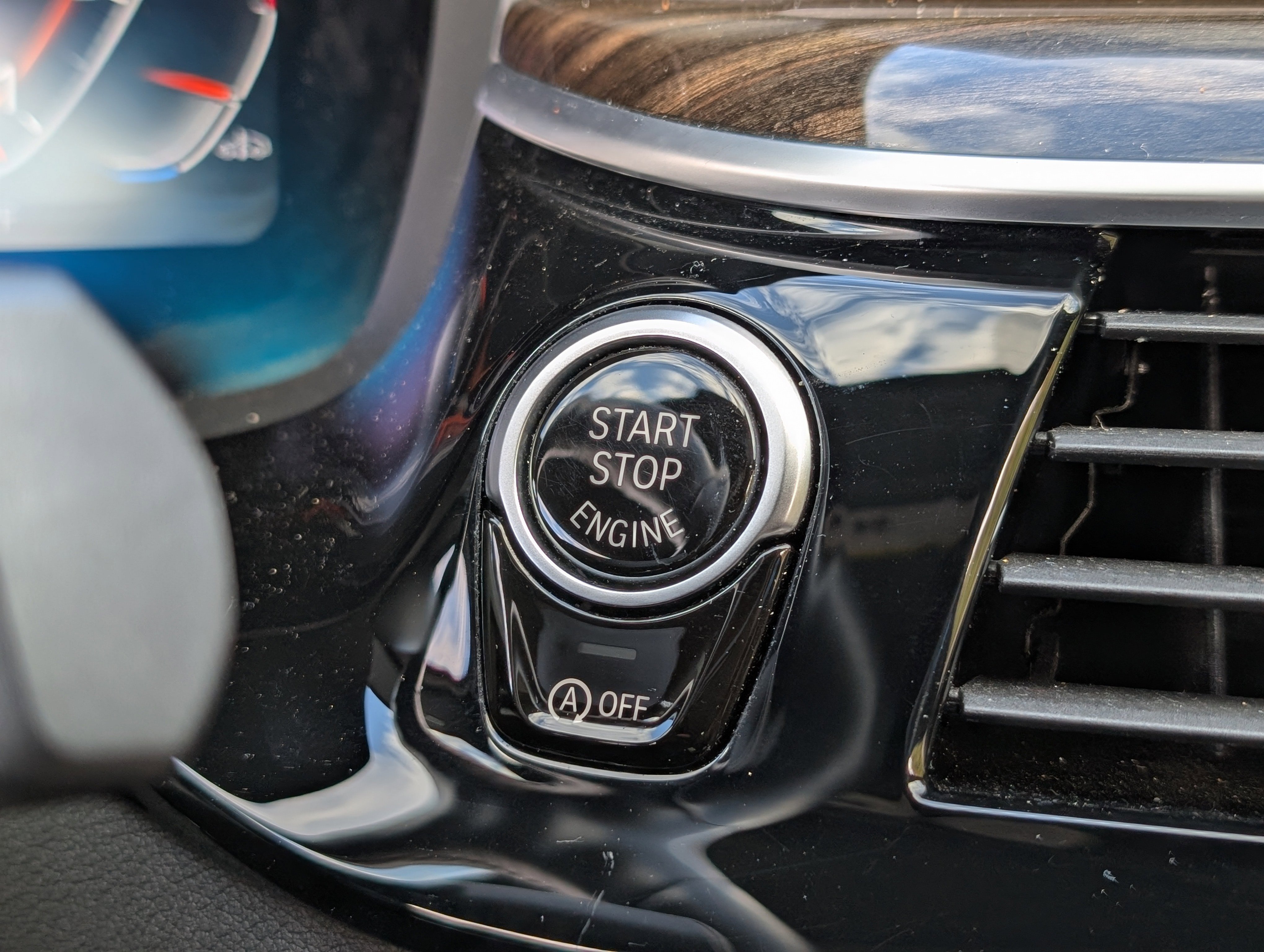 Used 2022 BMW 530i w/ M Sport Package image 35