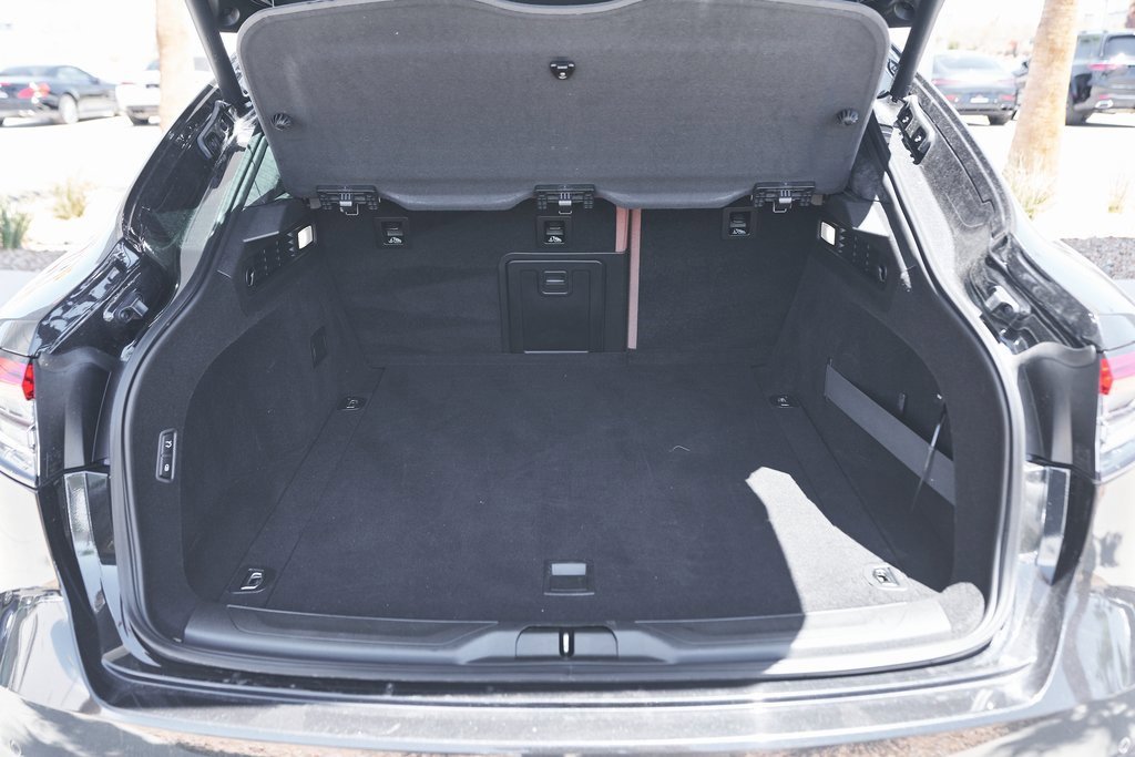 Used 2022 Maserati Levante Modena image 23