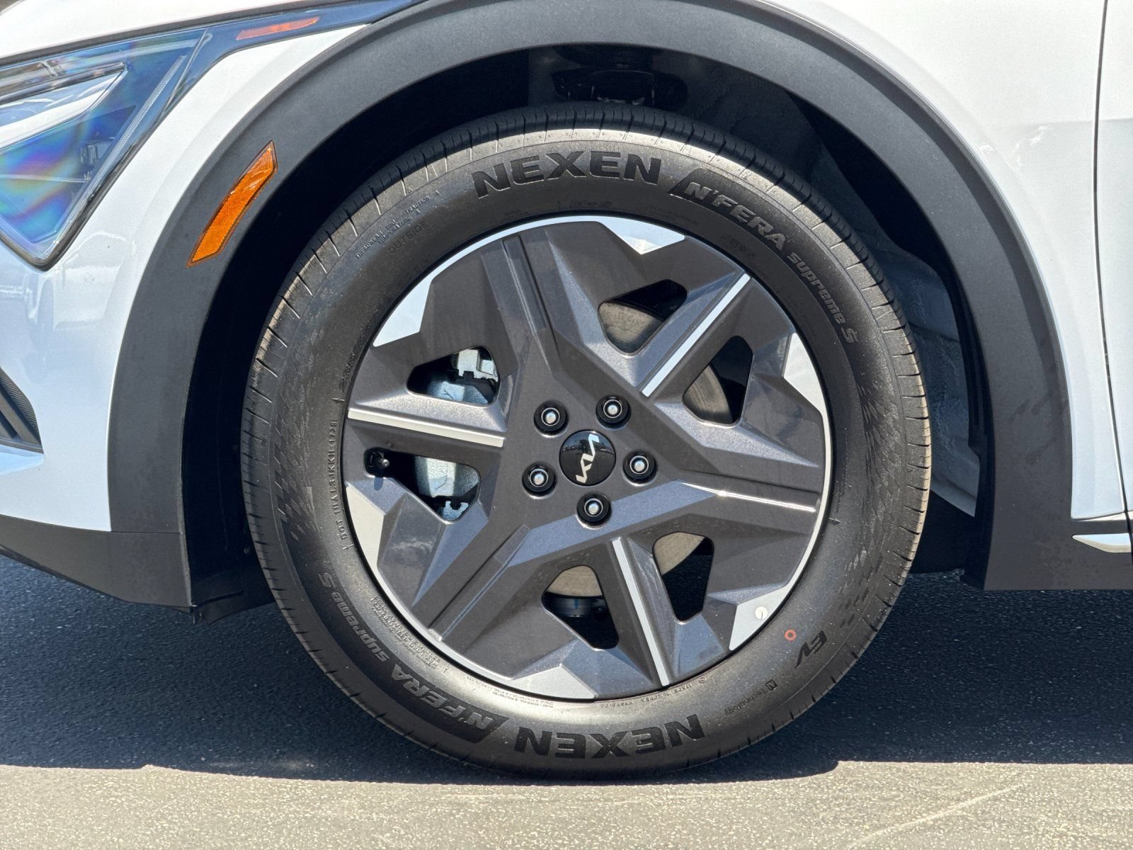 New 2026 Kia EV6 Light RWD image 32