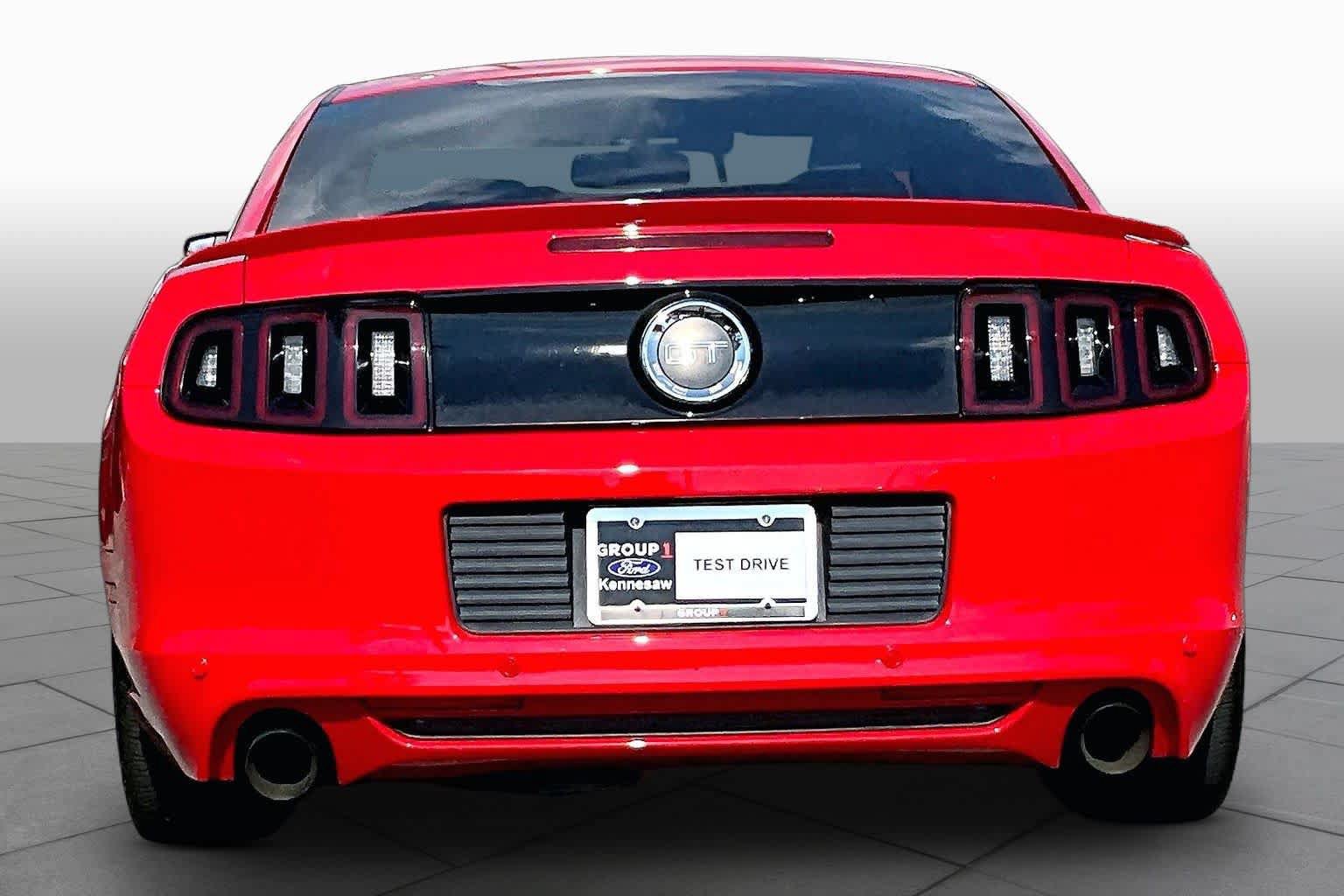 Used 2013 Ford Mustang GT Premium w/ Security Pkg RWD image 4