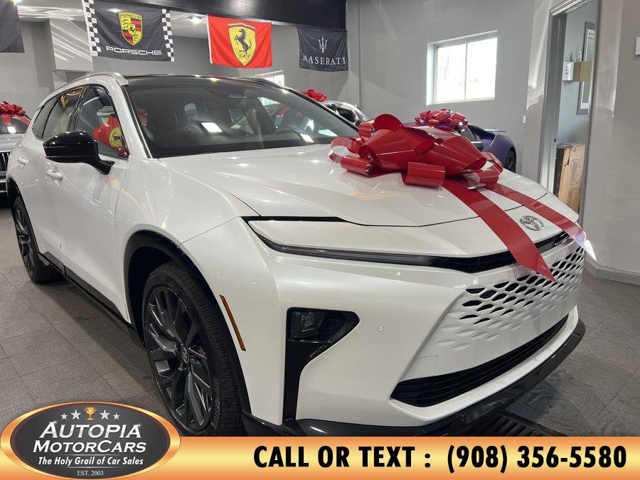 Used 2025 Toyota Crown Signia AWD/4WD image 8