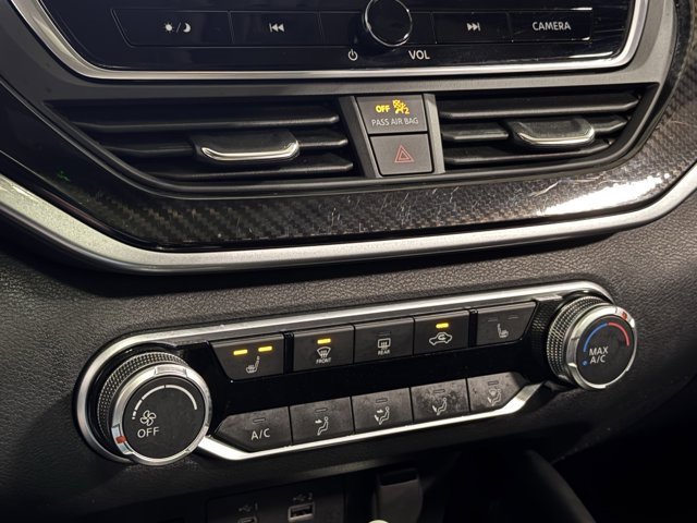 Used 2023 Nissan Altima 2.5 SR w/ SR Premium Package image 27