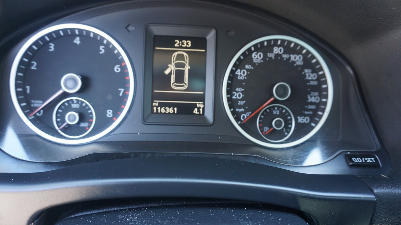 Used 2015 Volkswagen Tiguan SEL image 8