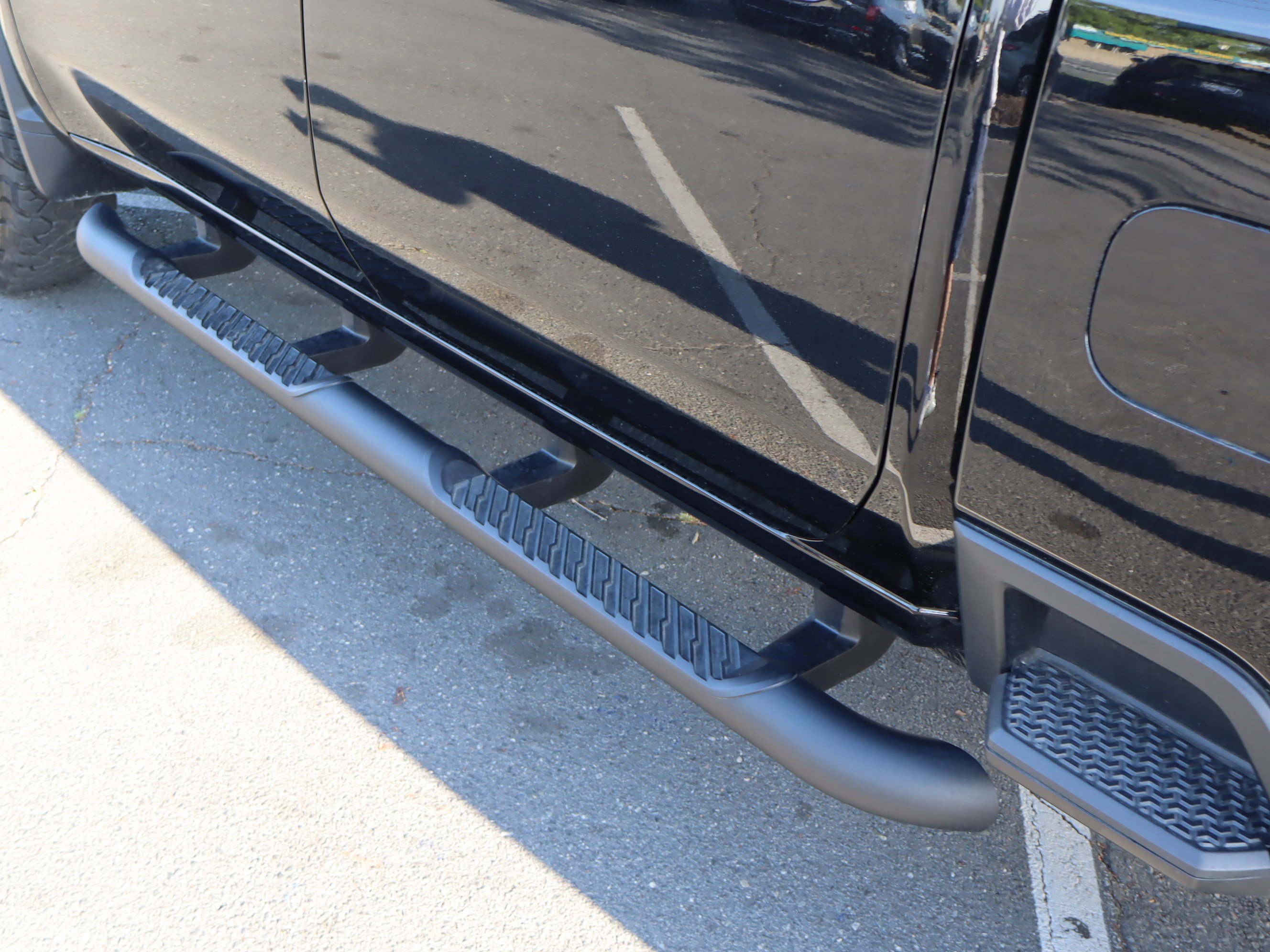 Used 2025 Chevrolet Silverado 2500 LTZ w/ LTZ Plus Package AWD/4WD image 14