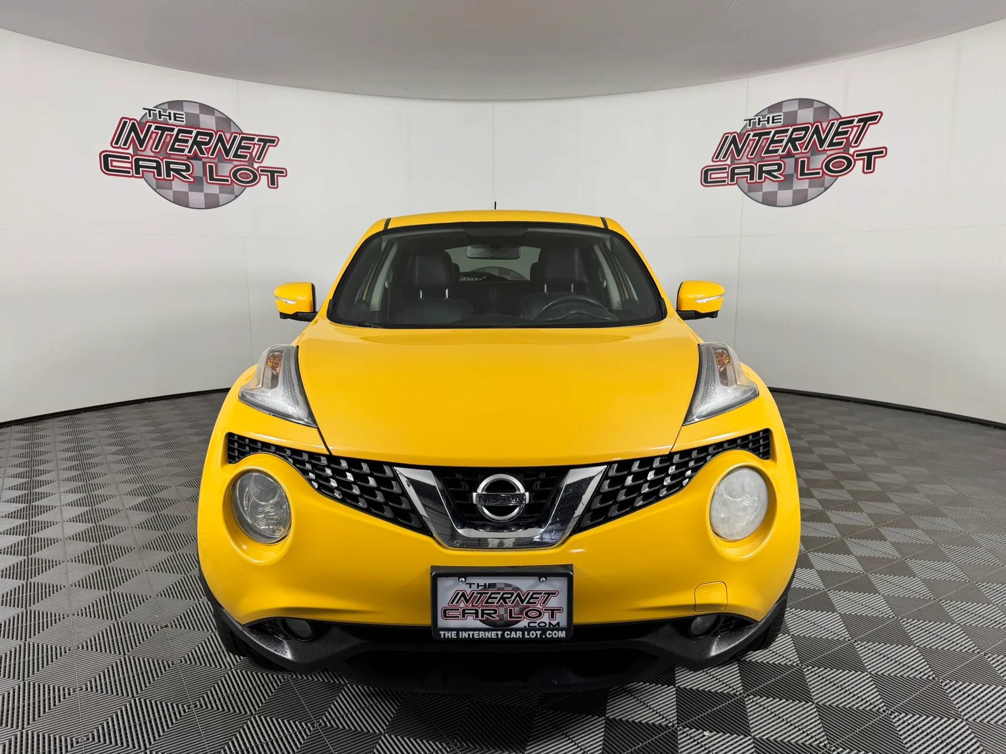 Used 2016 Nissan Juke SL FWD image 2