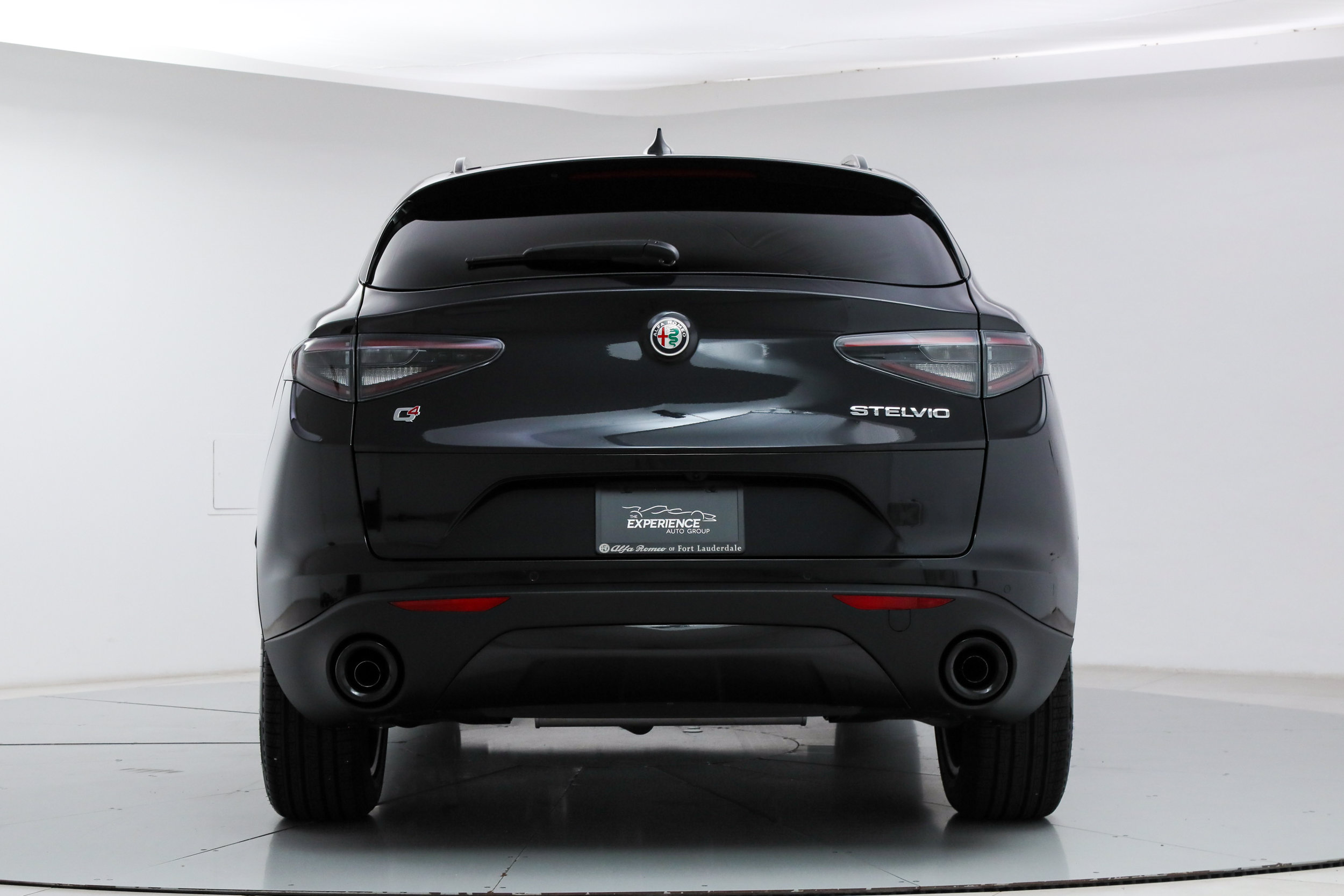 New 2026 Alfa Romeo Stelvio Sprint w/ Convenience Package AWD/4WD image 4