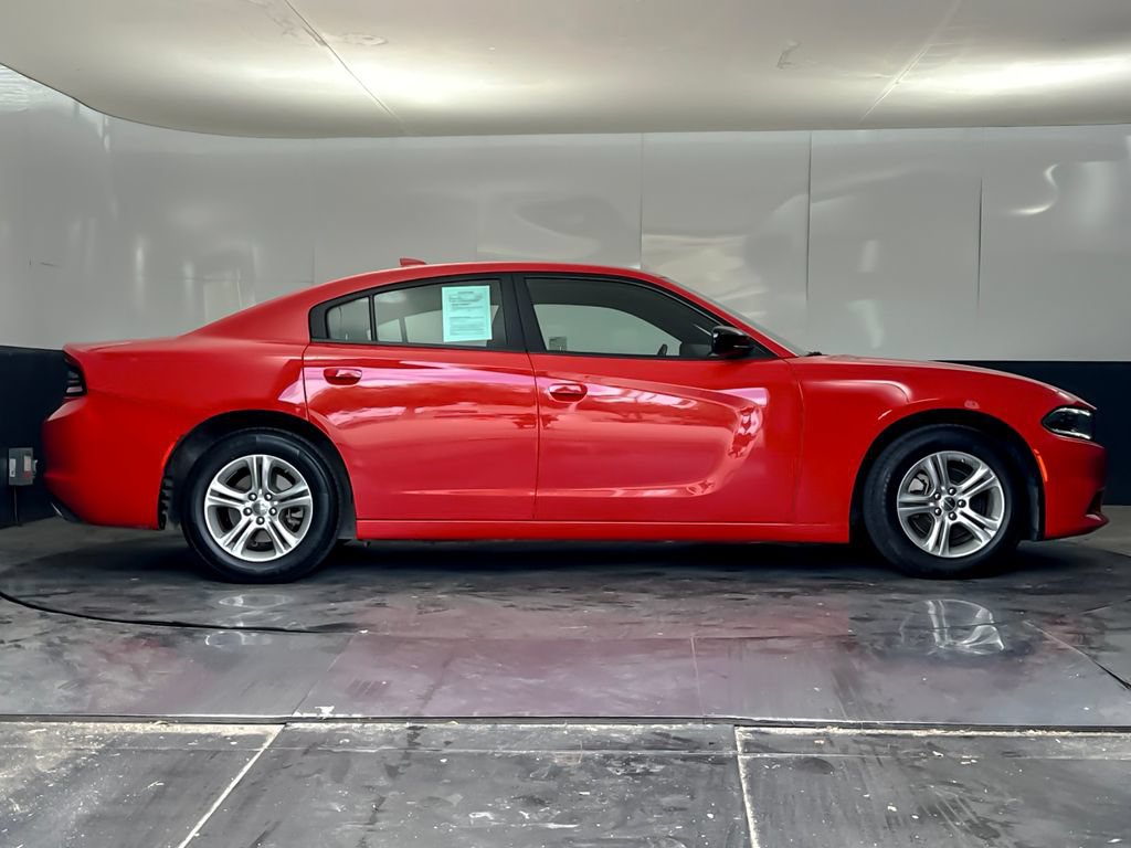 Used 2023 Dodge Charger SXT RWD image 2