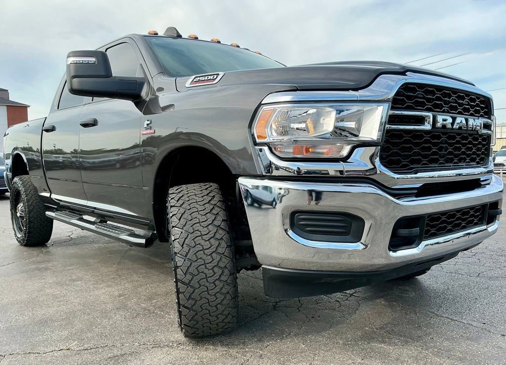 Used 2024 RAM 2500 Tradesman w/ Chrome Appearance Group AWD/4WD image 2