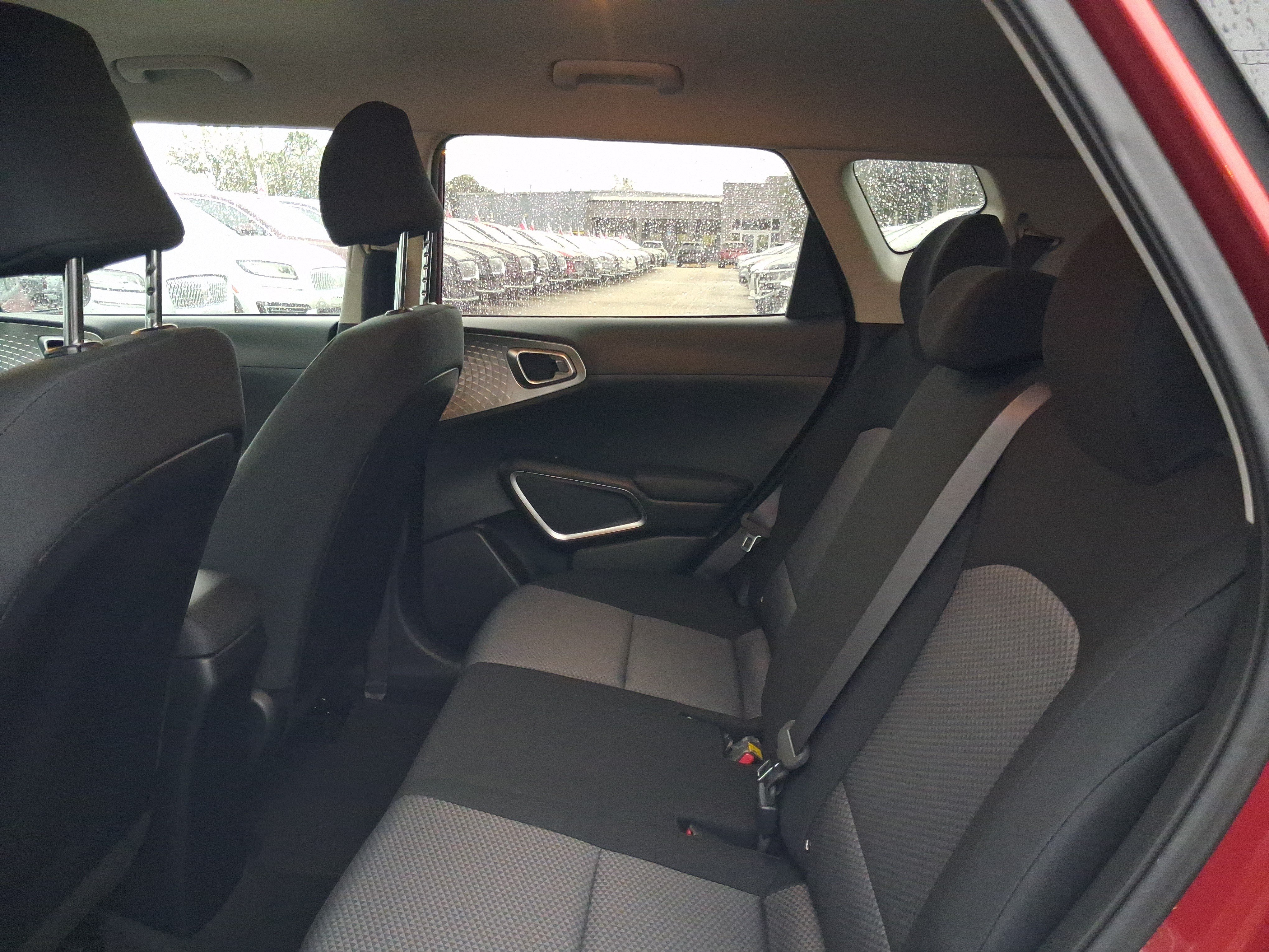 Used 2023 Kia Soul LX FWD image 6