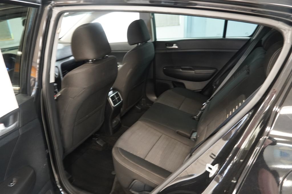 Used 2018 Kia Sportage LX FWD image 18