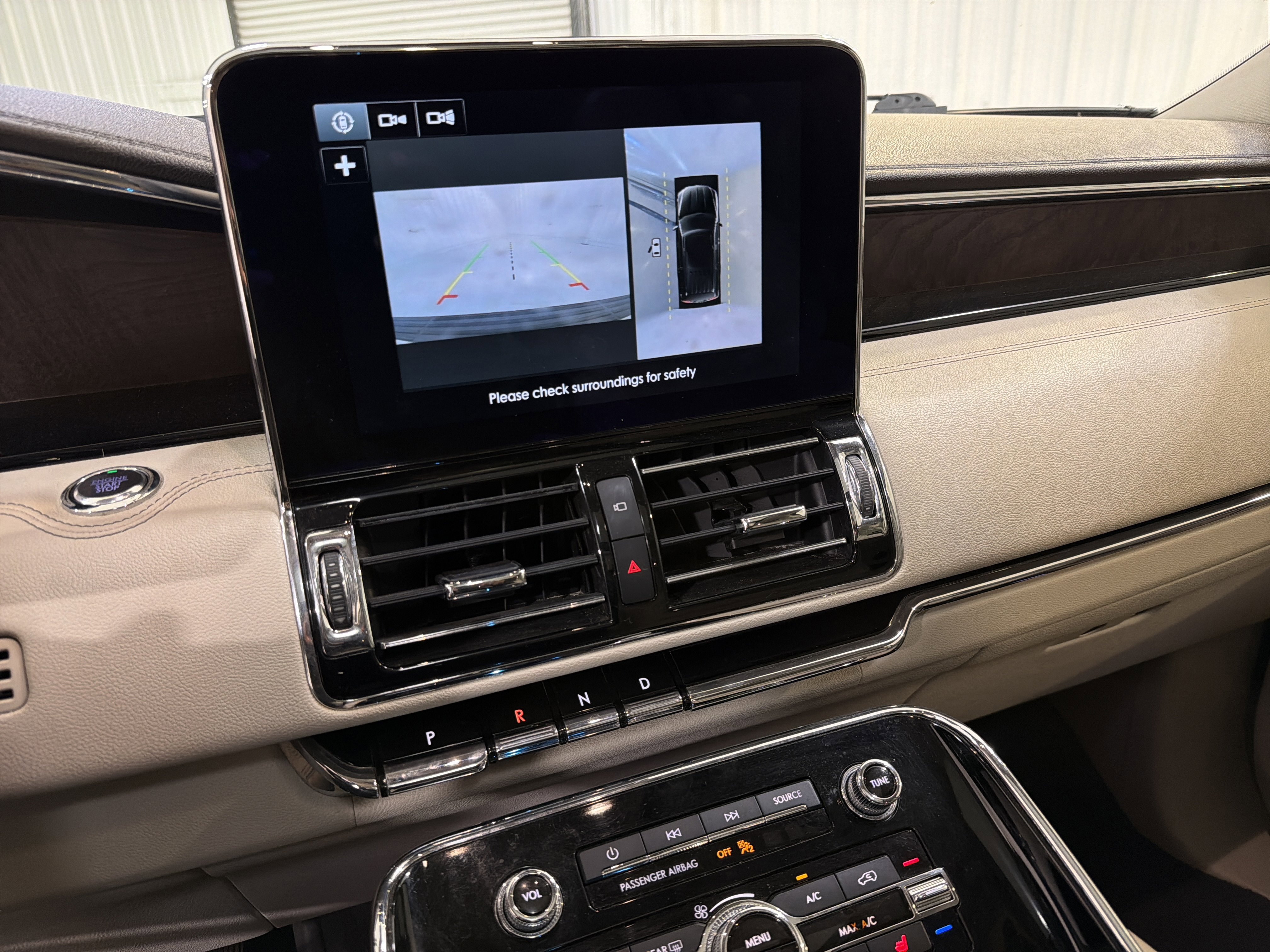 Used 2019 Lincoln Navigator Select w/ Cargo Package image 20