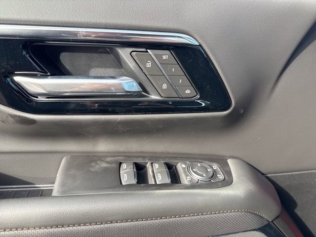 New 2026 Chevrolet Suburban High Country image 25