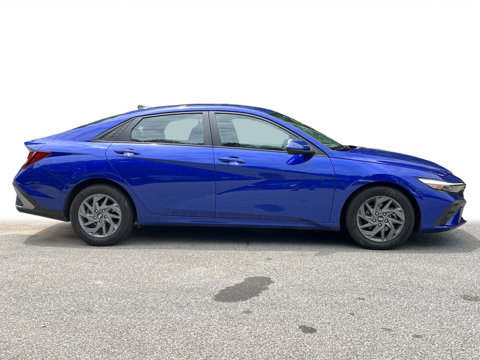 Used 2024 Hyundai Elantra SEL FWD image 24