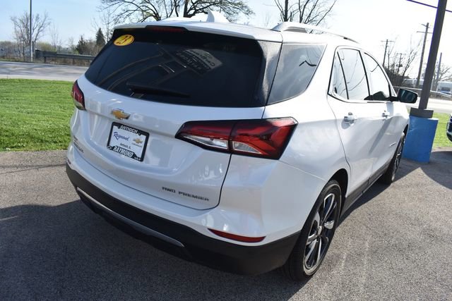 Used 2023 Chevrolet Equinox Premier image 3