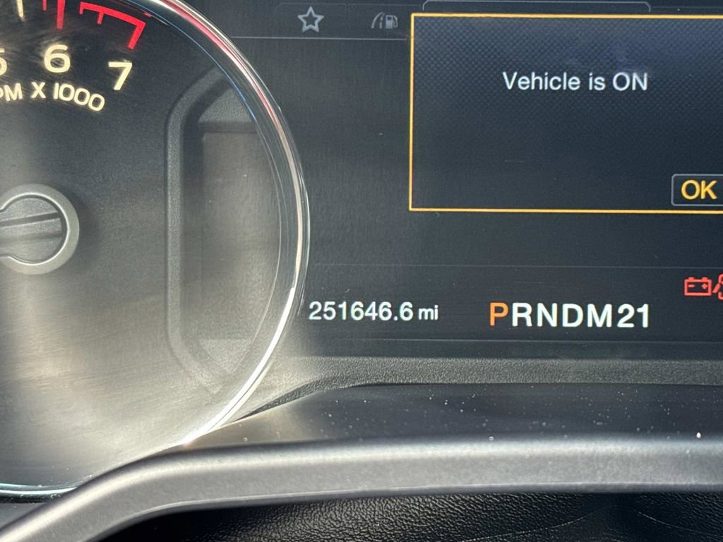 Used 2017 Ford F150 Lariat image 3