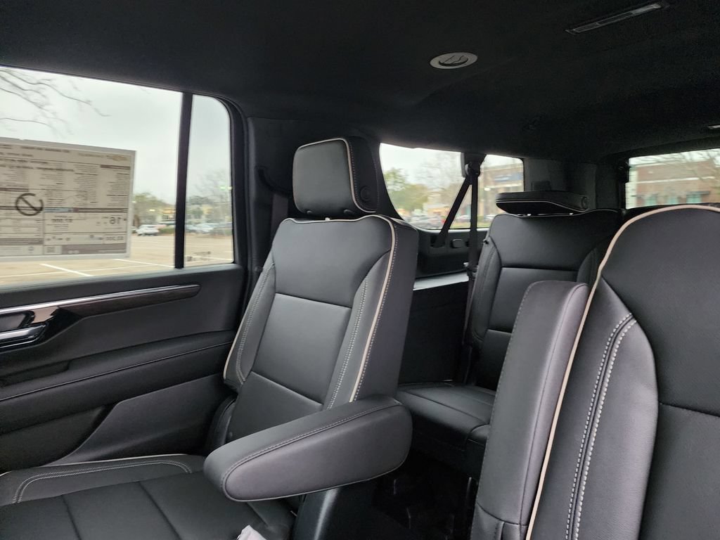 New 2025 Chevrolet Suburban Premier AWD/4WD image 24